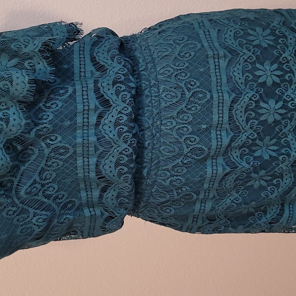 Green Side Shoulder Lace Dress M - Picture 7 of 7